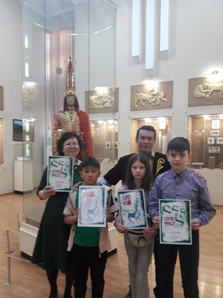 18 апреля международный день памятников и исторических мест./ 18 сәуір – Халықаралық ескерткіштер мен тарихи орындар күні.