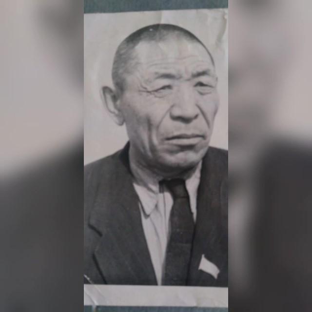 Біз Женістің ізбасарларымыз/Мы последователи Победы