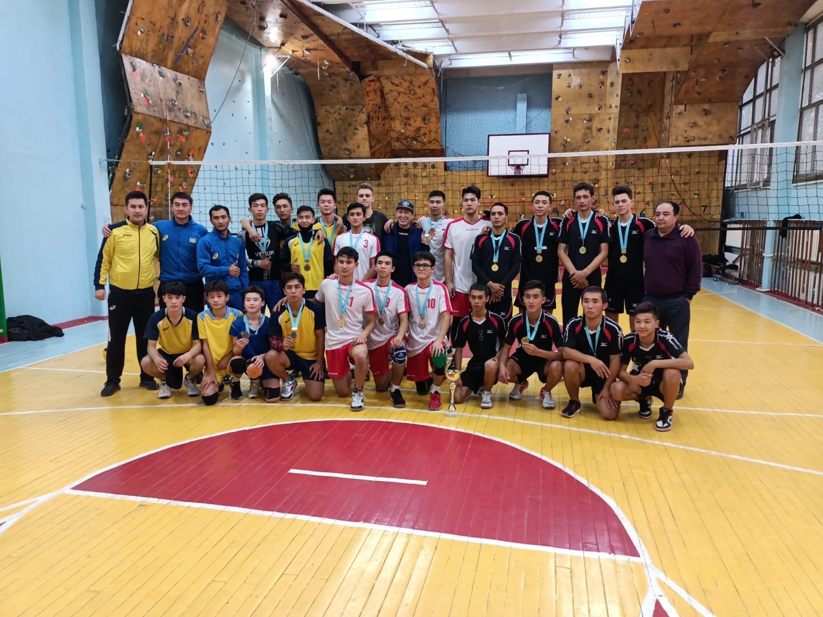 Волейбол әуесқой лигасы./Любительская  лига по волейболу