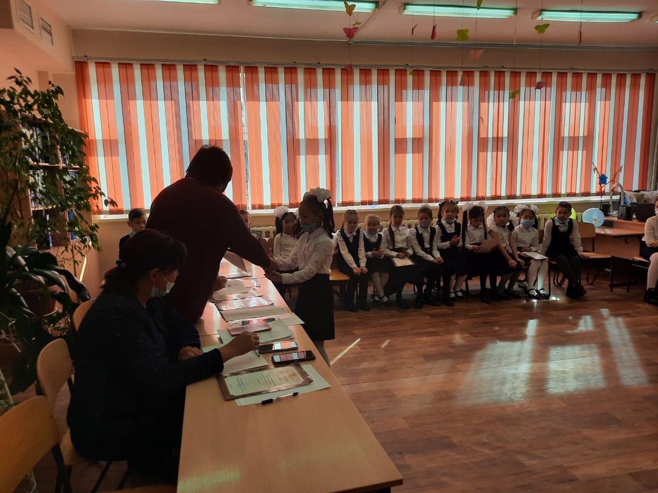 Ыбырай Алтынсаринның 180-жылдығына арналған мәнерлеп оқудан сайыс ./Конкурс чтецов, посвященный 180-летию Ибрая Алтынсарина .